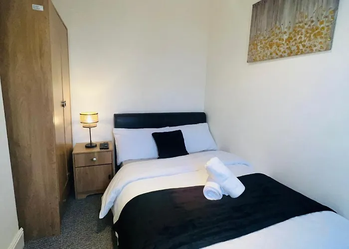 Large 'n' Bright House Middlesbrough